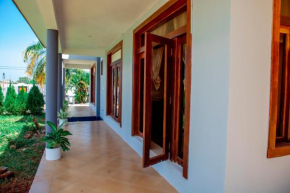 KM Bahari Beach B&B